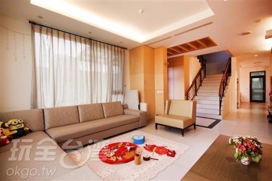 宜人生活溜滑梯親子民宿 Easylife B&B Дуншань Экстерьер фото
